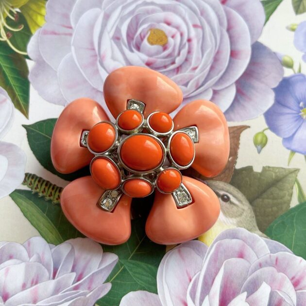 Kenneth Jay Lane “Treasure of The Duchess” BroochMax